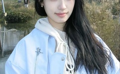 年轻漂亮老师高清线